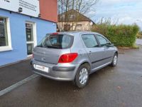 Peugeot 307 1.6i 16V 110cv - <small></small> 3.990 € <small>TTC</small> - #7