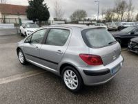 Peugeot 307 2.0 HDi 110ch Clim 5Portes Régulateur + Limiteur - <small></small> 1.990 € <small>TTC</small> - #3