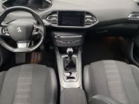 Peugeot 308 1.2 ESSENCE 110CH S S ALLURE PACK - <small></small> 13.990 € <small>TTC</small> - #4