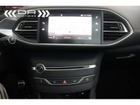 Peugeot 308 1.2 GT LINE 130PK - NAVI MIRROR LINK DAB PANODAK LED - <small></small> 13.995 € <small>TTC</small> - #17