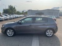 Peugeot 308 1.2 PureTech 110ch S&S Active Business 1erMain GPS CarPlay TVA20% 9,975€ H.T. - <small></small> 11.970 € <small>TTC</small> - #9