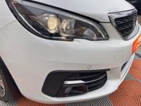 Peugeot 308 1.2 PureTech 130 EAT6 ALLURE - <small></small> 13.650 € <small>TTC</small> - #22