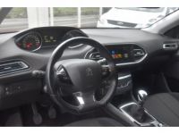 Peugeot 308 1.2i PureTech 12V S&S - 130 II 2013 BERLINE Style PHASE 2 - <small></small> 11.490 € <small>TTC</small> - #3