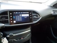 Peugeot 308 1.6 BlueHDI 120 STYLE - <small></small> 9.490 € <small>TTC</small> - #10