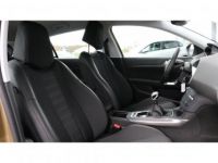 Peugeot 308 1.6 BlueHDi S&S - 120 II BERLINE Allure Business PHASE 2 - <small></small> 13.900 € <small>TTC</small> - #19
