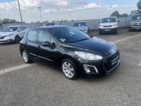 Peugeot 308 1.6 e-HDi 112ch BMP6 BLUE LION GPS ToitPanoramique  - <small></small> 7.990 € <small>TTC</small> - #2