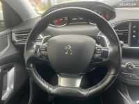 Peugeot 308 GENERATION-II 1.5 BLUEHDI 130CH ALLURE EAT8 ENTRETIEN PEUGEOT-CHAINE NEUVE - <small></small> 12.990 € <small>TTC</small> - #12