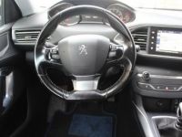 Peugeot 308 II 1.2 130 S&S ALLURE - <small></small> 7.990 € <small>TTC</small> - #26