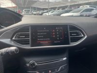 Peugeot 308 II 1.2 PureTech S&S 130 GT Line - <small></small> 11.990 € <small>TTC</small> - #19