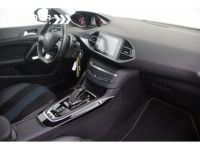 Peugeot 308 SW 1.5 BlueHDI EAT8 TECH EDITION - NAVIGATIE ADAPTIVE CRUISE TREKHAAK - <small></small> 15.995 € <small>TTC</small> - #15