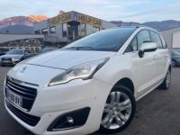 Peugeot 5008 1.6 E-HDI 115CH FAP ALLURE ETG6 7PLACES - <small></small> 11.990 € <small>TTC</small> - #1