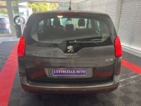 Peugeot 5008 1.6 HDi 110ch FAP BMP6 Premium 7pl - <small></small> 6.990 € <small>TTC</small> - #9