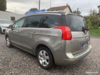 Peugeot 5008 1.6 HDi 112ch FAP BMP6 BLUE LION Premium 7places Entretien Complet - <small></small> 6.490 € <small>TTC</small> - #4