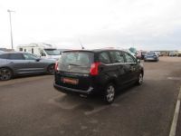 Peugeot 5008 1.6 HDi 115ch BVM6 7 places - <small></small> 11.890 € <small>TTC</small> - #3