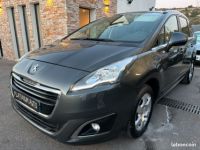 Peugeot 5008 (2) 1.6 BlueHDI 120 S&S Style 7PL - <small></small> 8.990 € <small>TTC</small> - #1