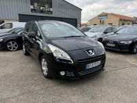 Peugeot 5008 2.0 tdi 150 ch business pack 1er main toit pano- atteage remorque - <small></small> 8.490 € <small>TTC</small> - #1