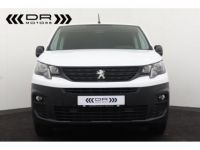 Peugeot Partner 1.5HDI - AIRCO -PDC ACHTERAAN CRUISE CONTROL - <small></small> 17.995 € <small>TTC</small> - #8