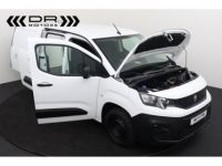 Peugeot Partner 1.5HDI - AIRCO -PDC ACHTERAAN CRUISE CONTROL - <small></small> 17.995 € <small>TTC</small> - #11