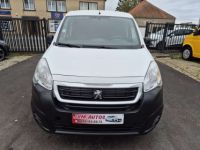 Peugeot Partner 1.6cc Utilitaire 3 Places A-C - <small></small> 9.900 € <small>TTC</small> - #2