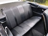 Pontiac LeMans cabriolet  v8 - boite manuelle ( 4 + R ) - <small></small> 33.000 € <small>TTC</small> - #78
