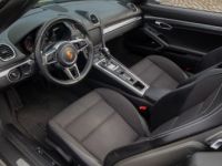 Porsche 718 Boxster 2.0 Turbo PDK Cabrio - STUURWIELVERWARMING - BOSE - PARKEERSENSOREN - SPORTUITLAAT - <small></small> 53.999 € <small>TTC</small> - #14
