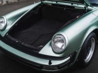 Porsche 911 Carrera 3.0 Targa Ice Green Metallic - <small></small> 79.900 € <small>TTC</small> - #28