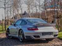 Porsche 911 Turbo 997 Coupé 3.6 Turbo Tiptronic S 4X4 - KERAMISCHE SCHIJVEN - AIRCO - CRUISECONTROL - <small></small> 89.999 € <small>TTC</small> - #2