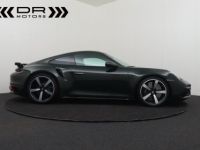 Porsche 911 TURBO S - PAINT TO SAMPLE BREWSTER GREEN- Sport Design PANODAK MATRIX LED - <small></small> 239.995 € <small>TTC</small> - #8