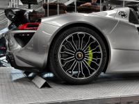 Porsche 918 918 Spyder V8 4.6 E-Hybird – LIQUID METAL SILVER - FAIBLE KILOMÉTRAGE - <small></small> 1.790.000 € <small></small> - #27