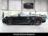 Porsche Boxster 718 GTS / PASM / Volant chauffant / Porsche approved - <small></small> 82.900 € <small>TTC</small> - #2