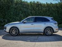 Porsche Cayenne (3) V6 3.0 E Hybrid - 1ère Main France - 895 €/mois - Révisé 08/2023 - Toit Pano, Roues AR Directrices, Susp. Pneumatique, Accès Confort, ... - Garant - <small></small> 91.900 € <small>TTC</small> - #2