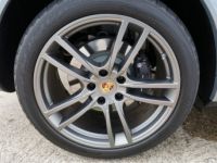 Porsche Cayenne (3) V6 3.0 E Hybrid - 1ère Main France - 996 €/mois - Révisé 08/2023 - Toit Pano, Roues AR Directrices, Susp. Pneumatique, Accès Confort, ... - Garant - <small></small> 96.950 € <small>TTC</small> - #12