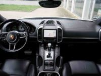 Porsche Cayenne 3.0 V6 416 Ch S E-Hybrid Ph. 2 - 615 €/mois - Origine France - Toit Pano - Susp. Pneumatique + PASM - BOSE - Attelage - Carnet PORSCHE - Gar. 12 Mois - <small></small> 42.750 € <small>TTC</small> - #13