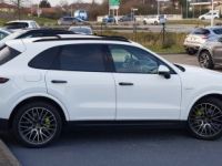 Porsche Cayenne 3.0 V6 E-HYBRID 462 CV TIPTRONIC  TOIT PANO MATRIX LED - <small></small> 72.990 € <small>TTC</small> - #17