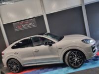 Porsche Cayenne COUPE 3.0 V6 470ch E-HYBRID GRIS CRAY PACK SPORT CHRONO - <small></small> 129.990 € <small>TTC</small> - #4