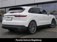 Porsche Cayenne Porsche Cayenne E-Hybrid Platinum Edition - <small></small> 79.940 € <small>TTC</small> - #2