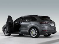 Porsche Cayenne Porsche Cayenne E-Hybride 462Ch Attelage Alarme PASM Caméra 360 / 11 - <small></small> 78.300 € <small>TTC</small> - #2