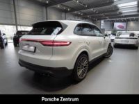 Porsche Cayenne Porsche Cayenne E-Hybride 462Ch Platinum Edition Attelage Caméra 360 Alarme Pano / 15 - <small></small> 81.400 € <small></small> - #12