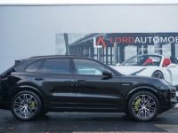 Porsche Cayenne Porsche Cayenne E-Hybrid*ecran x2*Panorama*21RS - <small></small> 110.000 € <small>TTC</small> - #1