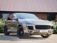 Porsche Cayenne S E-Hybride 3.0i V6 Tiptronic 4X4 - TREKHAAK - ZETELVENTILATIE - CAMERA - LUCHTVERING - EURO 6b - <small></small> 37.999 € <small>TTC</small> - #1