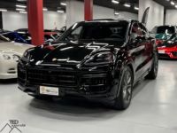 Porsche Cayenne Turbo E-Hybrid 739cv Model 2024 - <small></small> 184.900 € <small>TTC</small> - #1