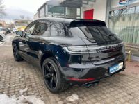 Porsche Macan Porsche Macan.2 Turbo 441 Full Black /Chrono/ TOP/ JA21 / 1èreM / 360°/ CHRONO / Attelage / BOSE / Garantie 12 Mois - <small></small> 63.990 € <small>TTC</small> - #3