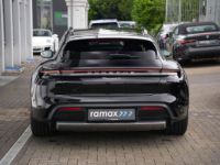 Porsche Taycan 4 Cross Turismo / Toit pano / Porsche approved - <small></small> 89.500 € <small></small> - #6