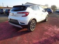 Renault Captur 1.3 TCE 140CH MILD HYBRID TECHNO BV6 - <small></small> 26.950 € <small>TTC</small> - #3