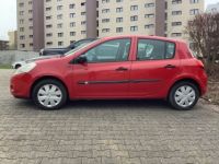 Renault Clio 1.2 YAHOO - <small></small> 5.250 € <small>TTC</small> - #1