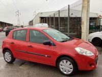 Renault Clio 1.2 YAHOO - <small></small> 5.450 € <small>TTC</small> - #10