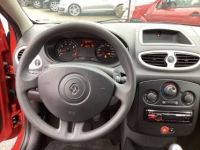 Renault Clio 1.2 YAHOO - <small></small> 5.450 € <small>TTC</small> - #19