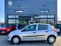 Renault Clio 1.4i - 16V 100 AUTHENTIQUE - <small></small> 5.990 € <small>TTC</small> - #1