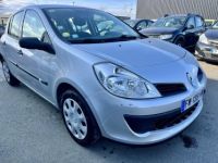 Renault Clio 1.4i - 16V 100 AUTHENTIQUE - <small></small> 5.990 € <small>TTC</small> - #3