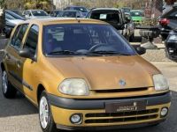 Renault Clio 1.4i 75 RTE - GARANTIE 6 MOIS - <small></small> 3.990 € <small>TTC</small> - #1